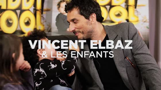 Regarder la vidéo Interview de vincent elbaz et les enfants du film